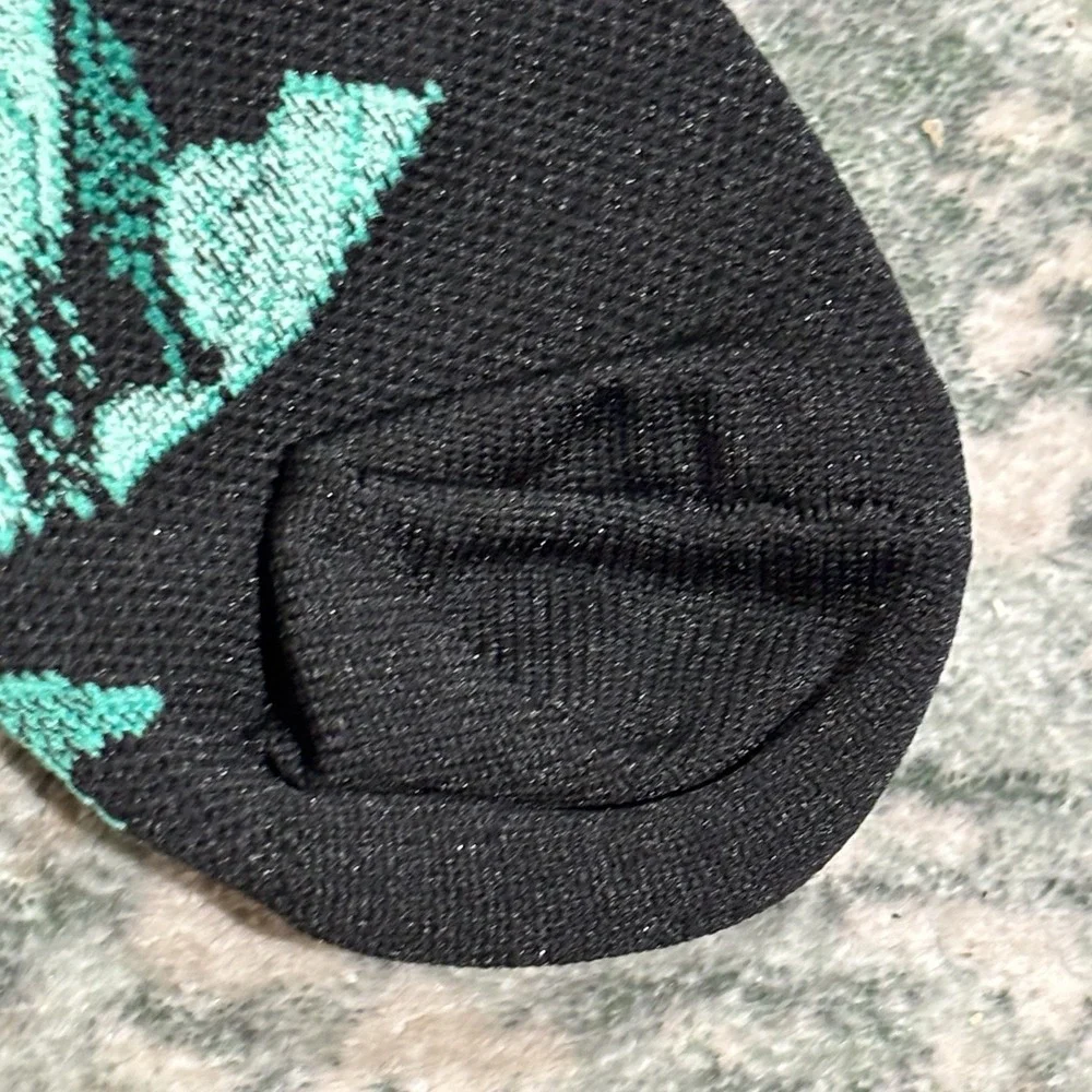 The Unbranded Brand size socks nature